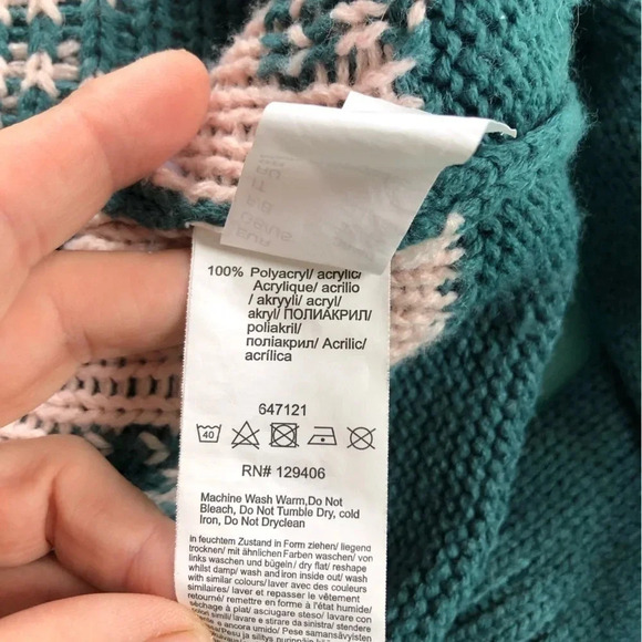 Knit Snowflake Cardigan with Sparkly Buttons - Picture 7 of 11